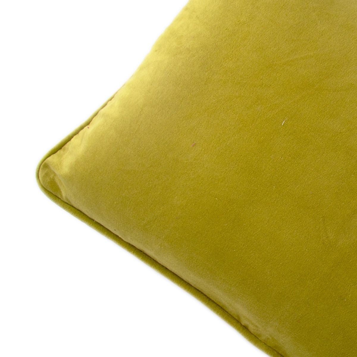 Sametový polštář LALA OLIVE - CO.DE Concept