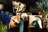 Sametový polštář EXOTIC TOUCAN - CO.DE Concept