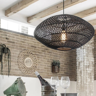 Modern chandeliers for the kitchen: Light that defines the space
