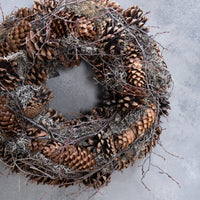 Přírodní věnec se šiškama MOSS - CO.DE Concept