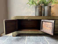 Vintage TV stolek LARISSA DE PAGTER - CO.DE Concept