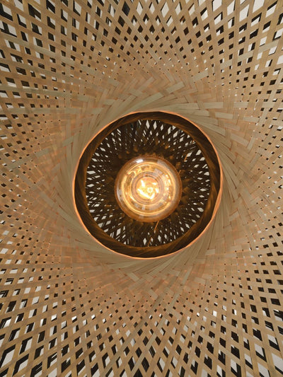 Stropní svítidlo z bambusu KALIMANTAN M - CO.DE Concept